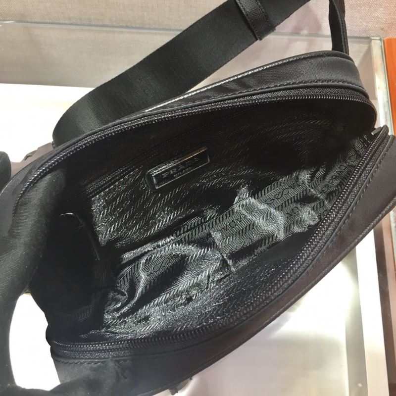 Pra*a waist chest packs